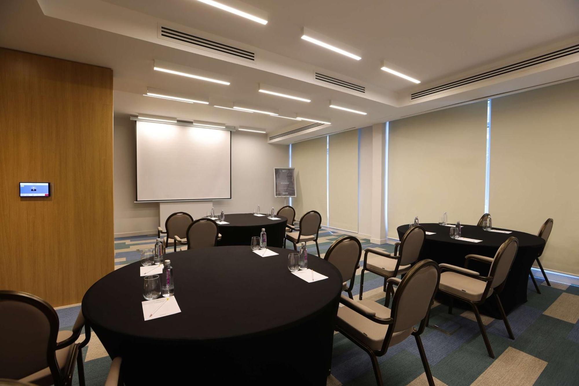 Radisson Hotel & Residence Riyadh Olaya Exterior photo